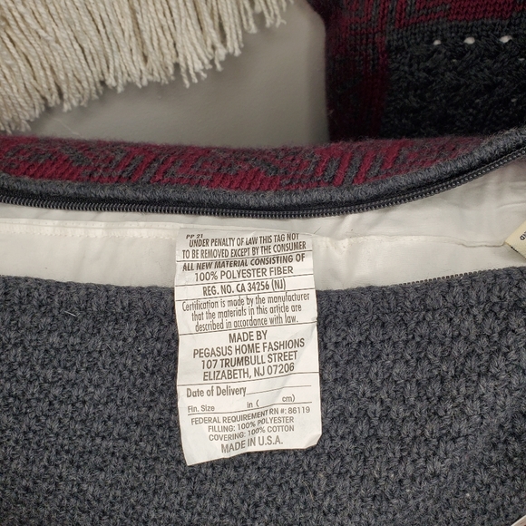 2 Pc ARAN MOR Ireland Decorative Throw Pillow 100% Merino Wool Charcoal Burgundy - Picture 9 of 13